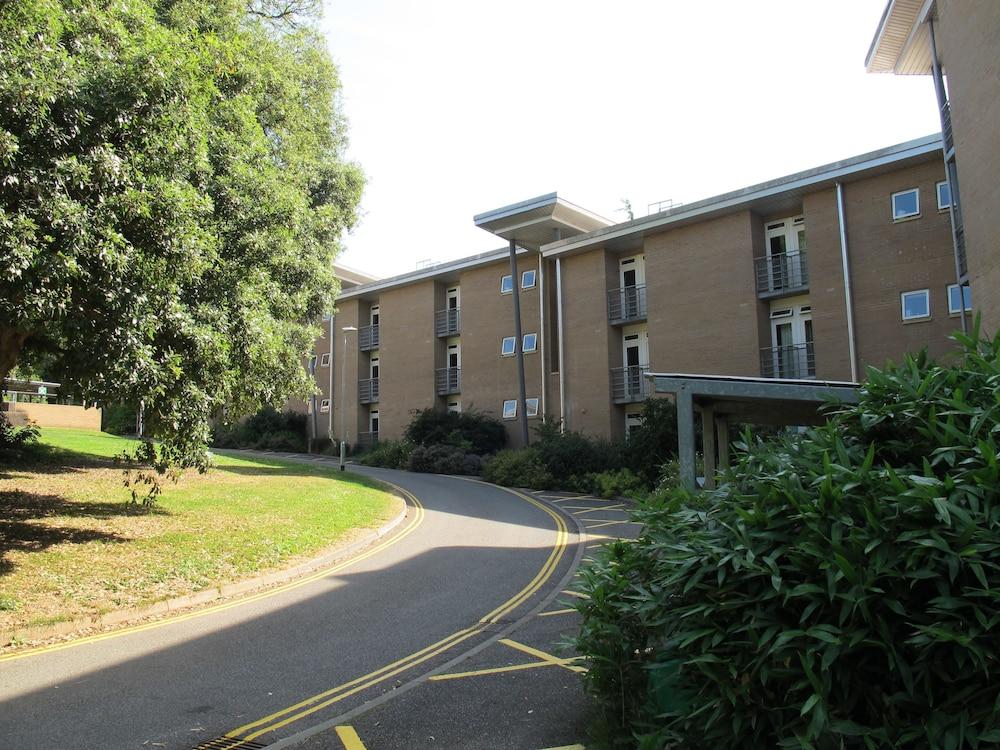 University Of Exeter - Pennsylvania Court Exterior foto